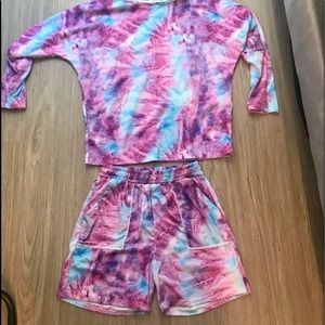 Cute tie dye lounge shorts and long sleeve top.